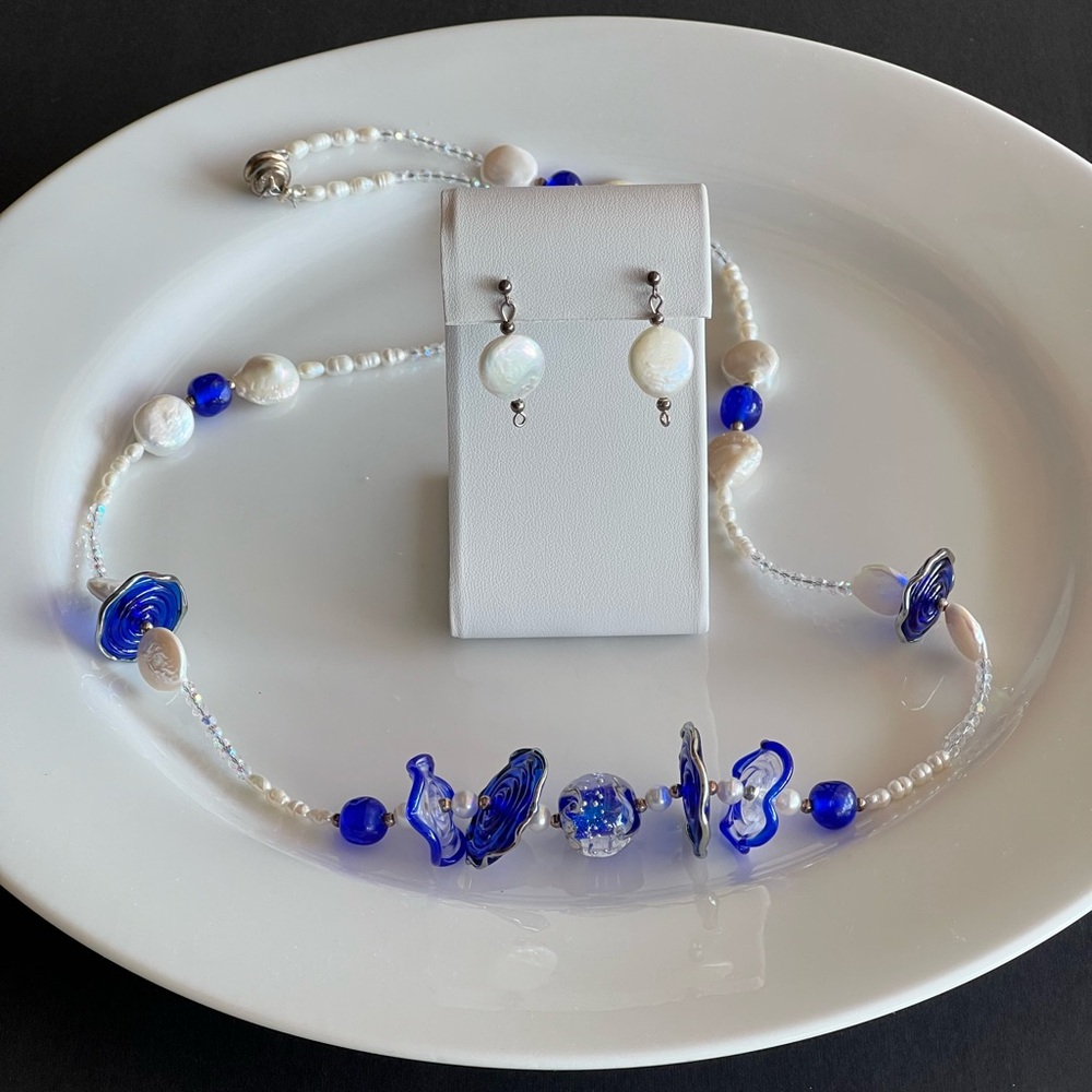 ROYAL BLUE/WHITE/CLEAR 30” NECKLACE AND EARRINGS